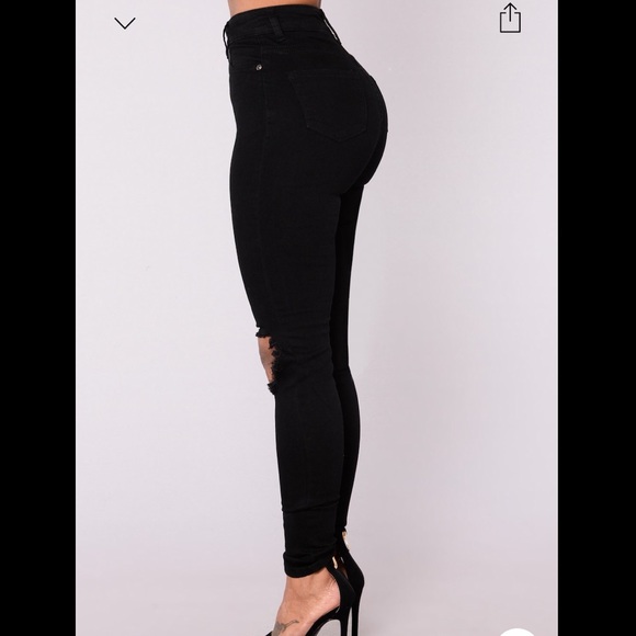 BLACK RIPPED KNEE JEANS - Picture 2 of 2